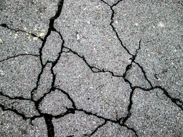 Driveway Crack Filling in Pleasanton